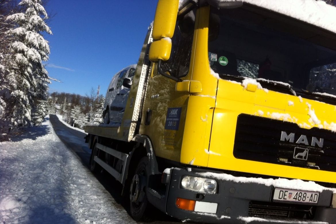 Vučna služba POLIĆ 24